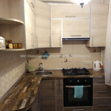 Здам квартиру, Гвардейцев Широнинцев ул. , 2 кім., 49 м², капитальный ремонт 