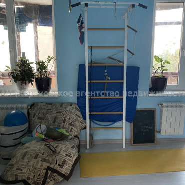 Продам квартиру, Ньютона ул. , 8А , 3 кім., 83 м², евроремонт 