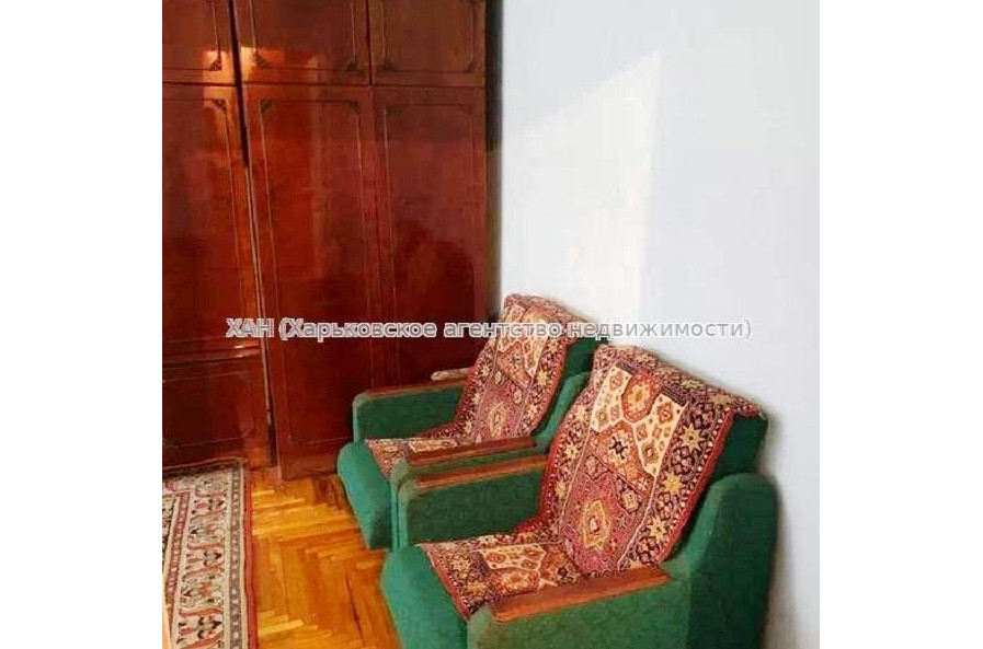 Продам квартиру, Зубарева Александра ул. , 2 кім., 45 м², косметический ремонт 
