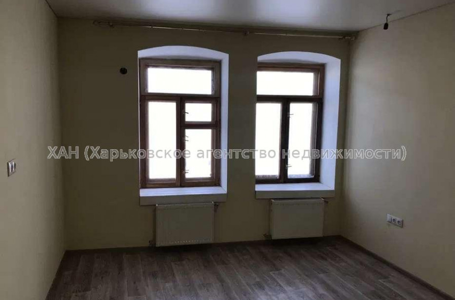 Продам квартиру, Москалёвская ул. , 2 кім., 50 м², косметический ремонт 