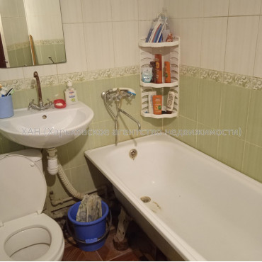 Продам квартиру, Ферганская ул. , 33Б , 3  ком., 68.40 м², косметический ремонт 