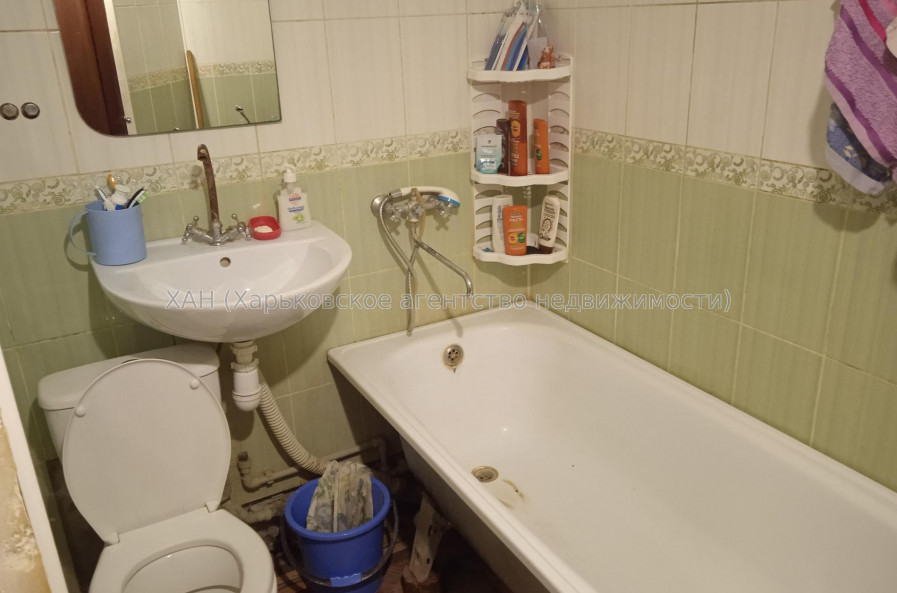 Продам квартиру, Ферганская ул. , 33Б , 3  ком., 68.40 м², косметический ремонт 