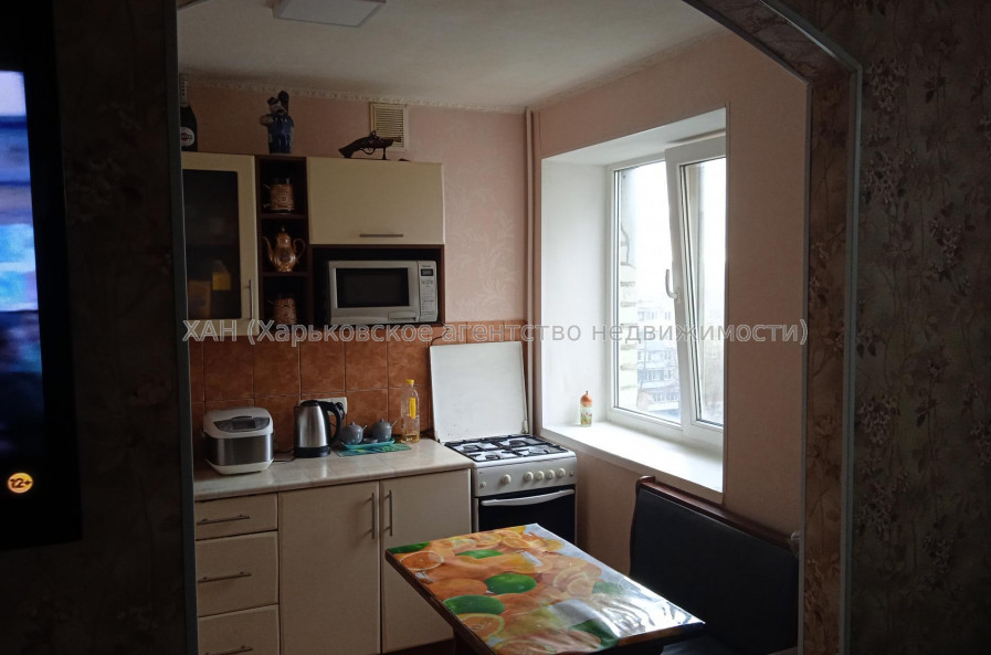Продам квартиру, Ферганская ул. , 33Б , 3  ком., 68.40 м², косметический ремонт 