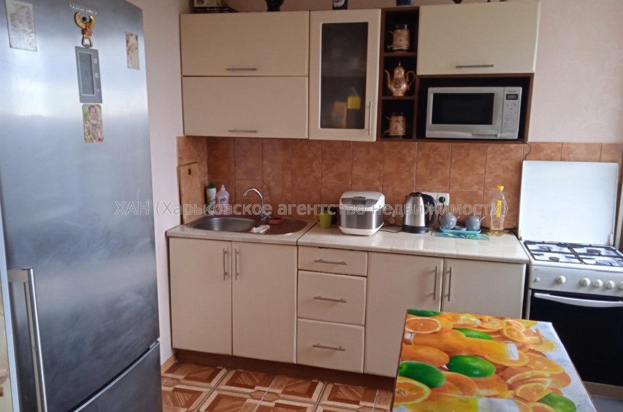 Продам квартиру, Ферганская ул. , 33Б , 3  ком., 68.40 м², косметический ремонт 