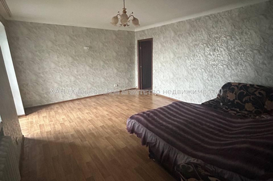 Продам квартиру, Ферганская ул. , 33Б , 3  ком., 68.40 м², косметический ремонт 