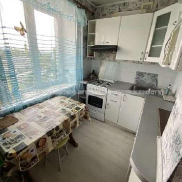 Продам квартиру, Британская ул. , 1  ком., 29 м², капитальный ремонт 
