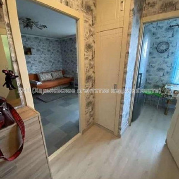 Продам квартиру, Британская ул. , 1  ком., 29 м², капитальный ремонт 