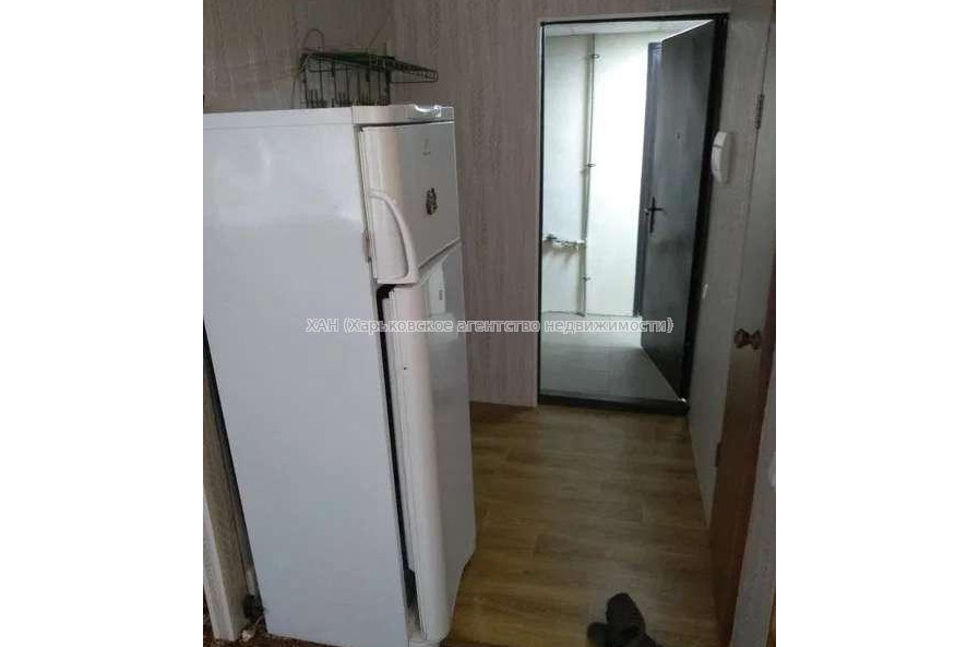 Продам квартиру, Любови Малой  просп. , 1  ком., 24 м², капитальный ремонт 