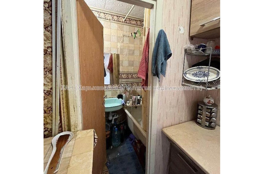 Продам квартиру, Каркача Ивана бульв. , 1  ком., 20 м², капитальный ремонт 