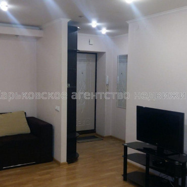 Продам квартиру, Науки просп. , 1 кім., 31 м², евроремонт 