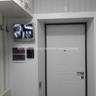 Продам квартиру, Дача 55 ул. , 2 кім., 65 м², евроремонт 