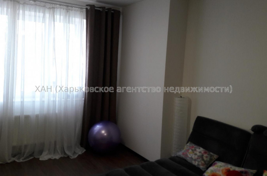 Продам квартиру, Дача 55 ул. , 2 кім., 65 м², евроремонт 