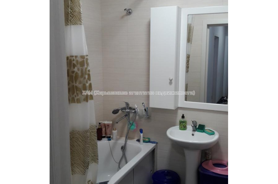 Продам квартиру, Дача 55 ул. , 2 кім., 65 м², евроремонт 