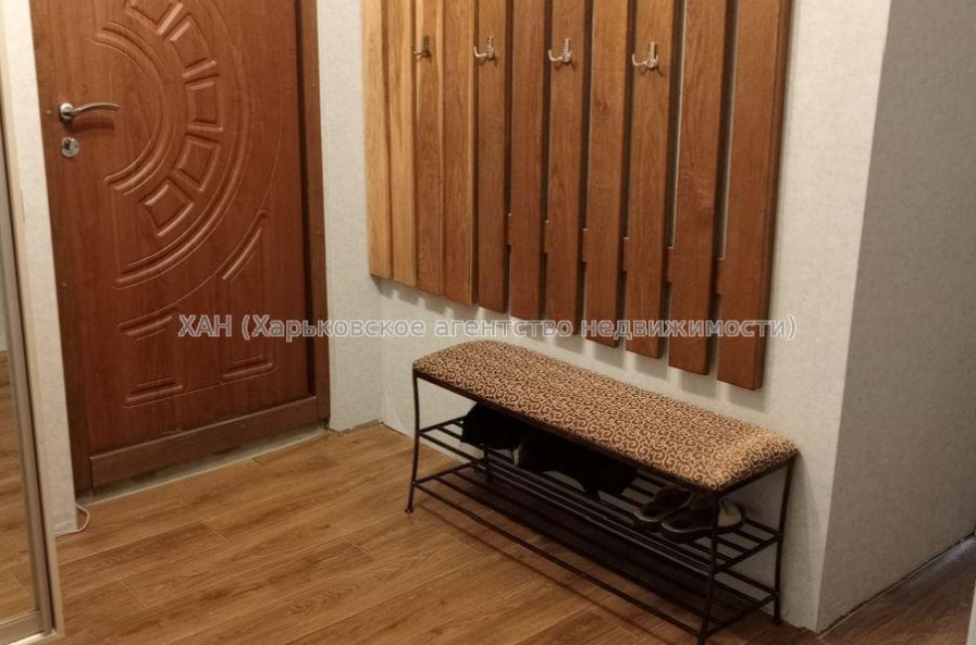 Продам квартиру, Тракторостроителей просп. , 3  ком., 62 м², косметический ремонт 