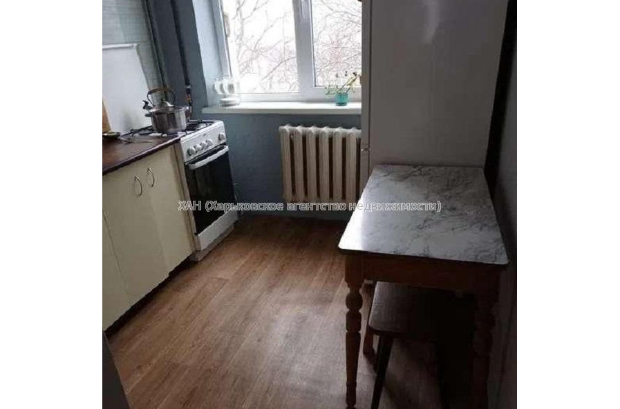 Продам квартиру, Тракторостроителей просп. , 3  ком., 62 м², косметический ремонт 