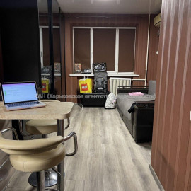 Продам квартиру, Зерновой пер. , 1  ком., 23 м², капитальный ремонт