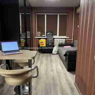 Продам квартиру, Зерновой пер. , 1  ком., 23 м², капитальный ремонт 