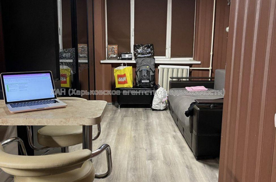 Продам квартиру, Зерновой пер. , 1  ком., 23 м², капитальный ремонт 