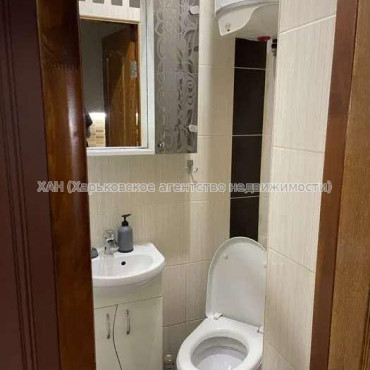 Продам квартиру, Зерновой пер. , 1 кім., 23 м², капитальный ремонт 