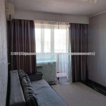 Продам квартиру, Александровский просп. , 1 кім., 35 м², капитальный ремонт 