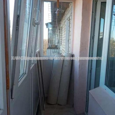 Продам квартиру, Александровский просп. , 1 кім., 35 м², капитальный ремонт 