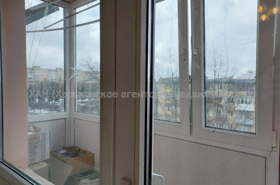 Продам квартиру, Александровский просп. , 1  ком., 35 м², капитальный ремонт 