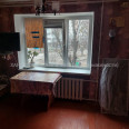 Продам квартиру, Ньютона ул. , 1 кім., 16 м², советский ремонт 