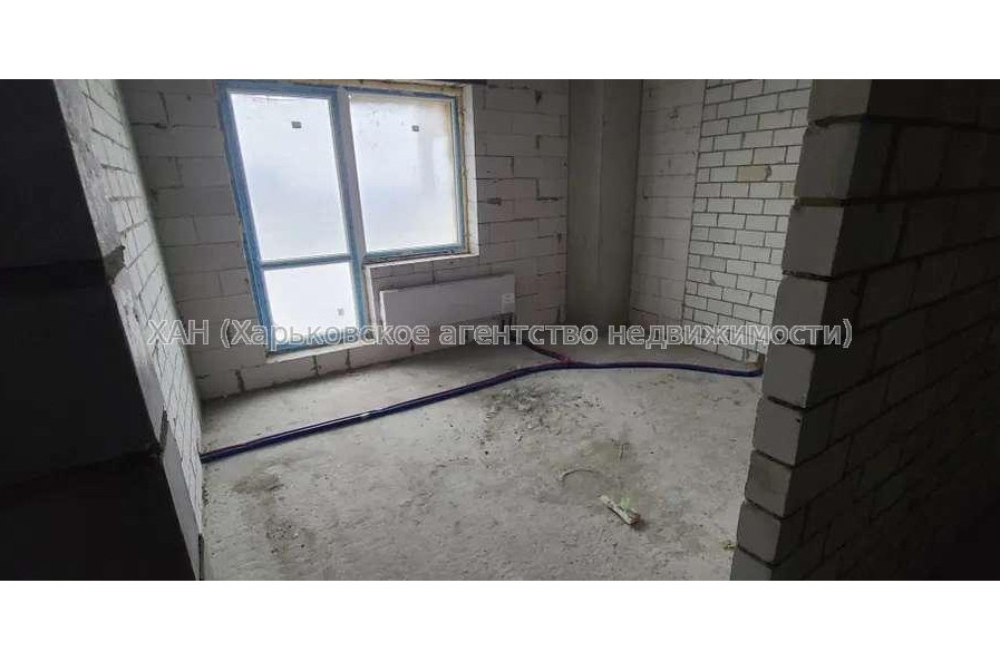 Продам квартиру, Льва Ландау просп. , 2 кім., 77 м², без внутренних работ 