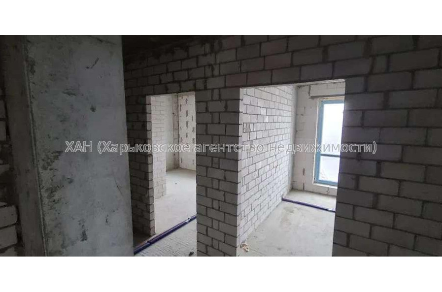 Продам квартиру, Льва Ландау просп. , 2 кім., 77 м², без внутренних работ 