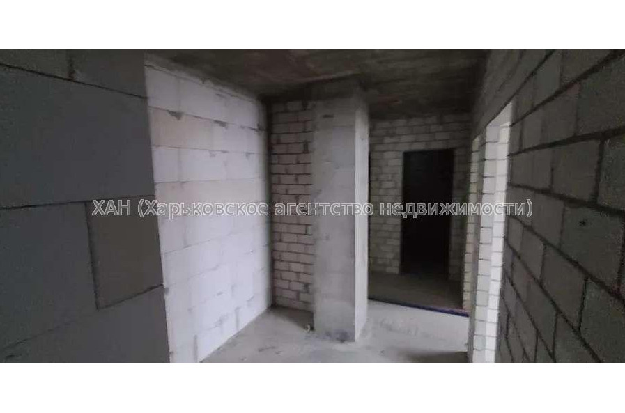 Продам квартиру, Льва Ландау просп. , 2 кім., 77 м², без внутренних работ 