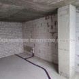 Продам квартиру, Льва Ландау просп. , 2 кім., 77 м², без внутренних работ 