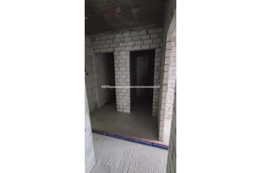 Продам квартиру, Льва Ландау просп. , 2 кім., 77 м², без внутренних работ 
