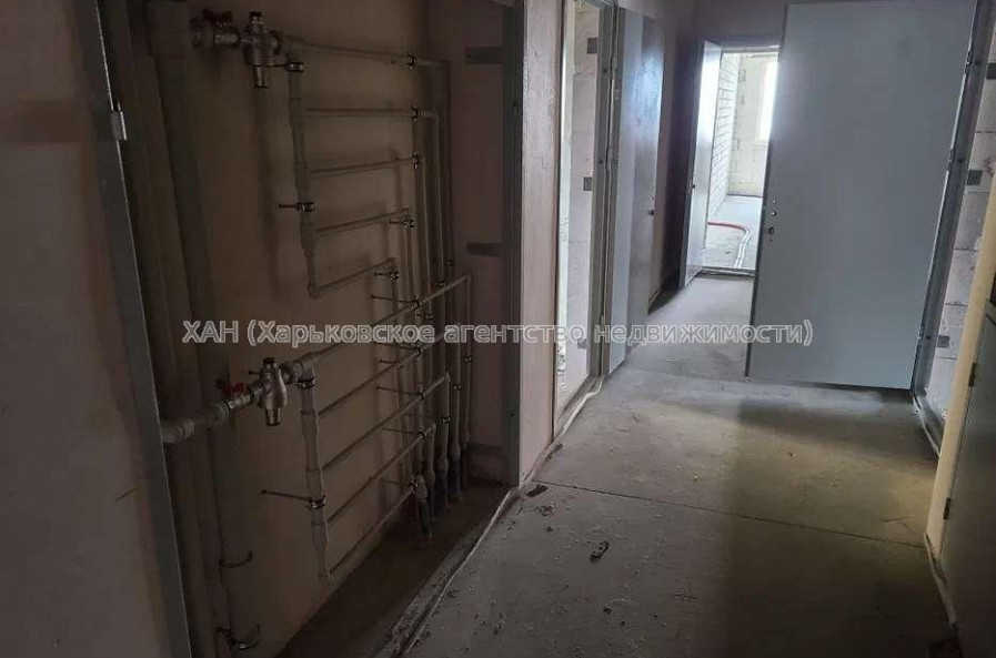 Продам квартиру, Льва Ландау просп. , 2 кім., 77 м², без внутренних работ 