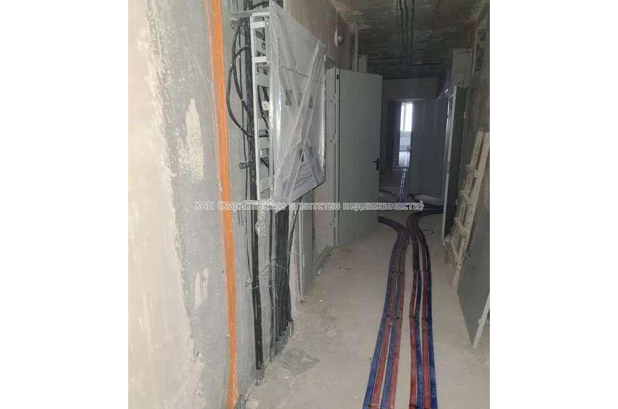 Продам квартиру, Льва Ландау просп. , 2 кім., 77 м², без внутренних работ 