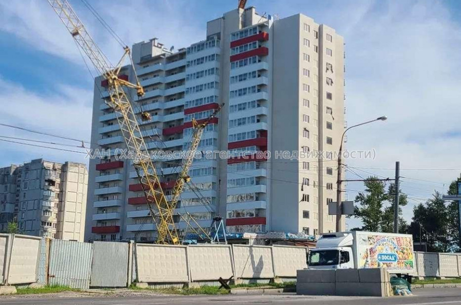 Продам квартиру, Льва Ландау просп. , 2 кім., 77 м², без внутренних работ 