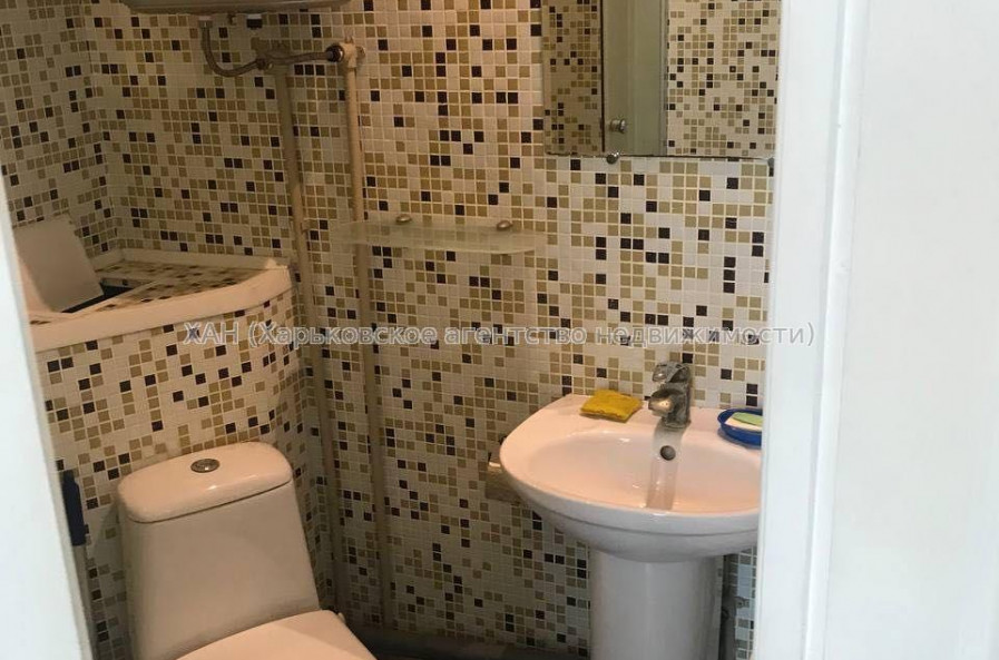 Продам квартиру, Большая Панасовская ул. , 1  ком., 18 м², капитальный ремонт 