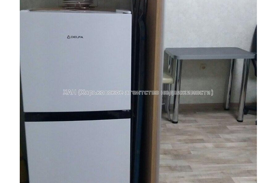Продам квартиру, 23 Августа ул. , 1 кім., 12 м², капитальный ремонт 