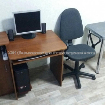 Продам квартиру, 23 Августа ул. , 1  ком., 12 м², капитальный ремонт 