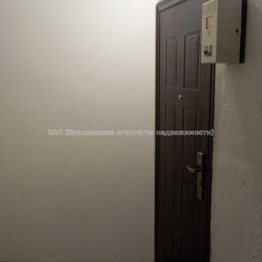 Продам квартиру, 23 Августа ул. , 1  ком., 12 м², капитальный ремонт 