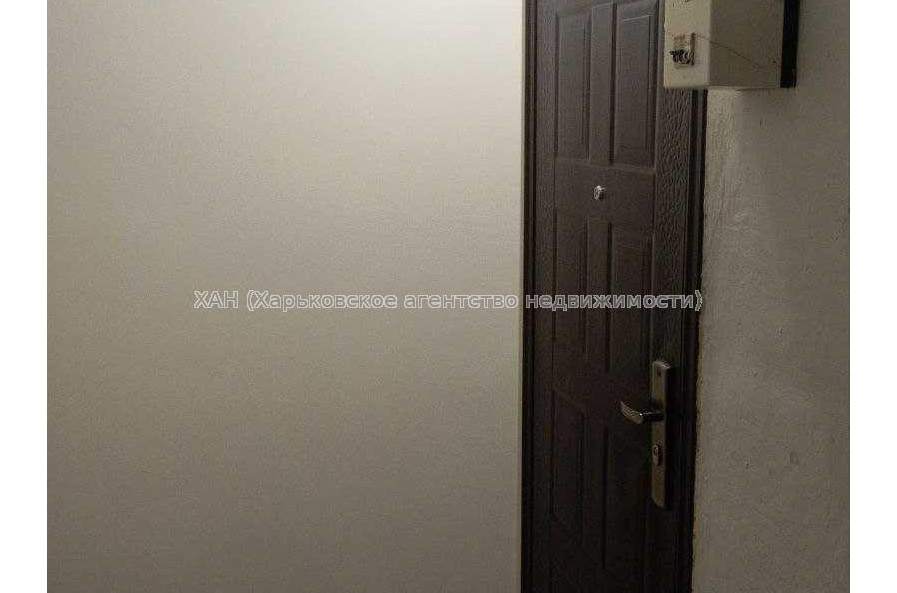 Продам квартиру, 23 Августа ул. , 1  ком., 12 м², капитальный ремонт 