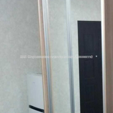 Продам квартиру, 23 Августа ул. , 1  ком., 12 м², капитальный ремонт 