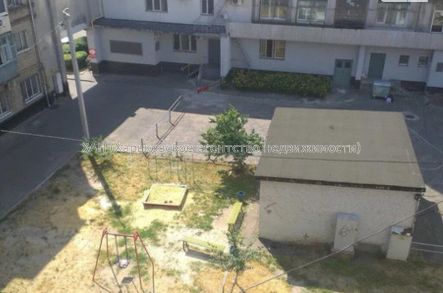 Продам квартиру, Аэрокосмический пр. , 1 кім., 22 м², косметический ремонт 