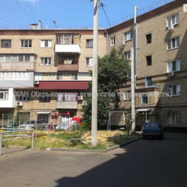 Продам квартиру, Аэрокосмический пр. , 1 кім., 22 м², косметический ремонт 