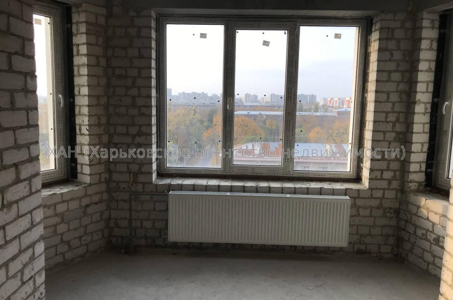 Продам квартиру, Архитектора Алёшина просп. , 2 кім., 77 м², без внутренних работ 