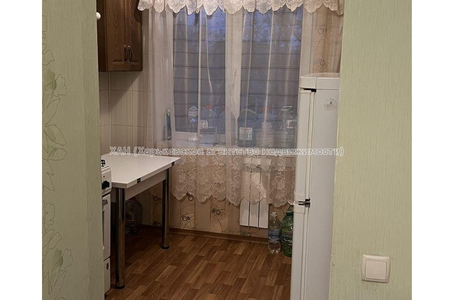 Продам квартиру, Шекспира ул. , 1 кім., 27 м², косметический ремонт 