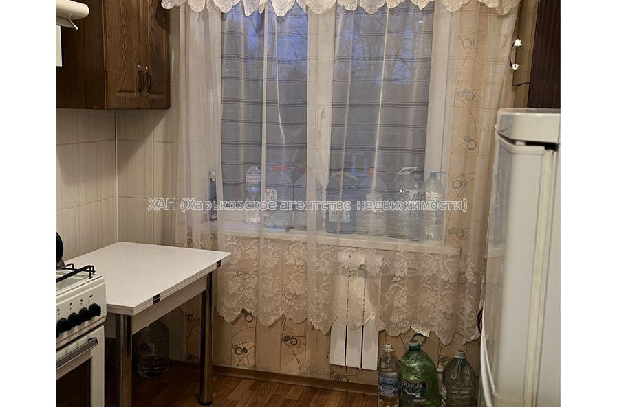 Продам квартиру, Шекспира ул. , 1 кім., 27 м², косметический ремонт 