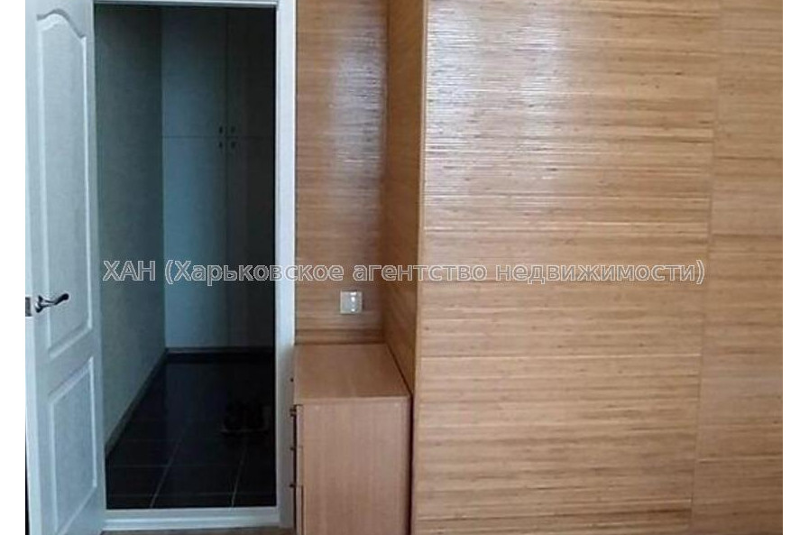 Продам квартиру, Победы просп. , 2  ком., 46 м², капитальный ремонт 