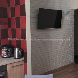 Продам квартиру, Победы просп. , 2  ком., 46 м², капитальный ремонт