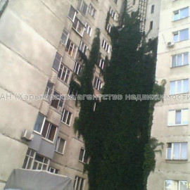 Продам квартиру, Клочковская ул. , 3  ком., 68 м², советский ремонт
