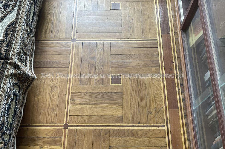 Продам квартиру, 23 Августа ул. , 2  ком., 42 м², советский ремонт 